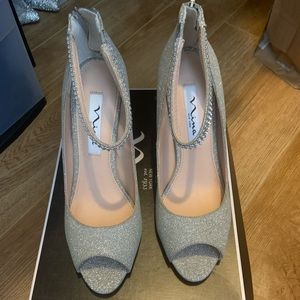Brand new Nina silver shoes /heels/pumps/peep toe